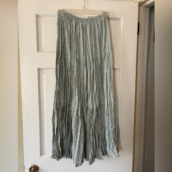 Karen Kane Dresses & Skirts - Karen Kane Elegant Green and white Maxi Skirt size 12 EUC